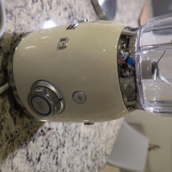 Smeg Blender - Picture 3 of 4